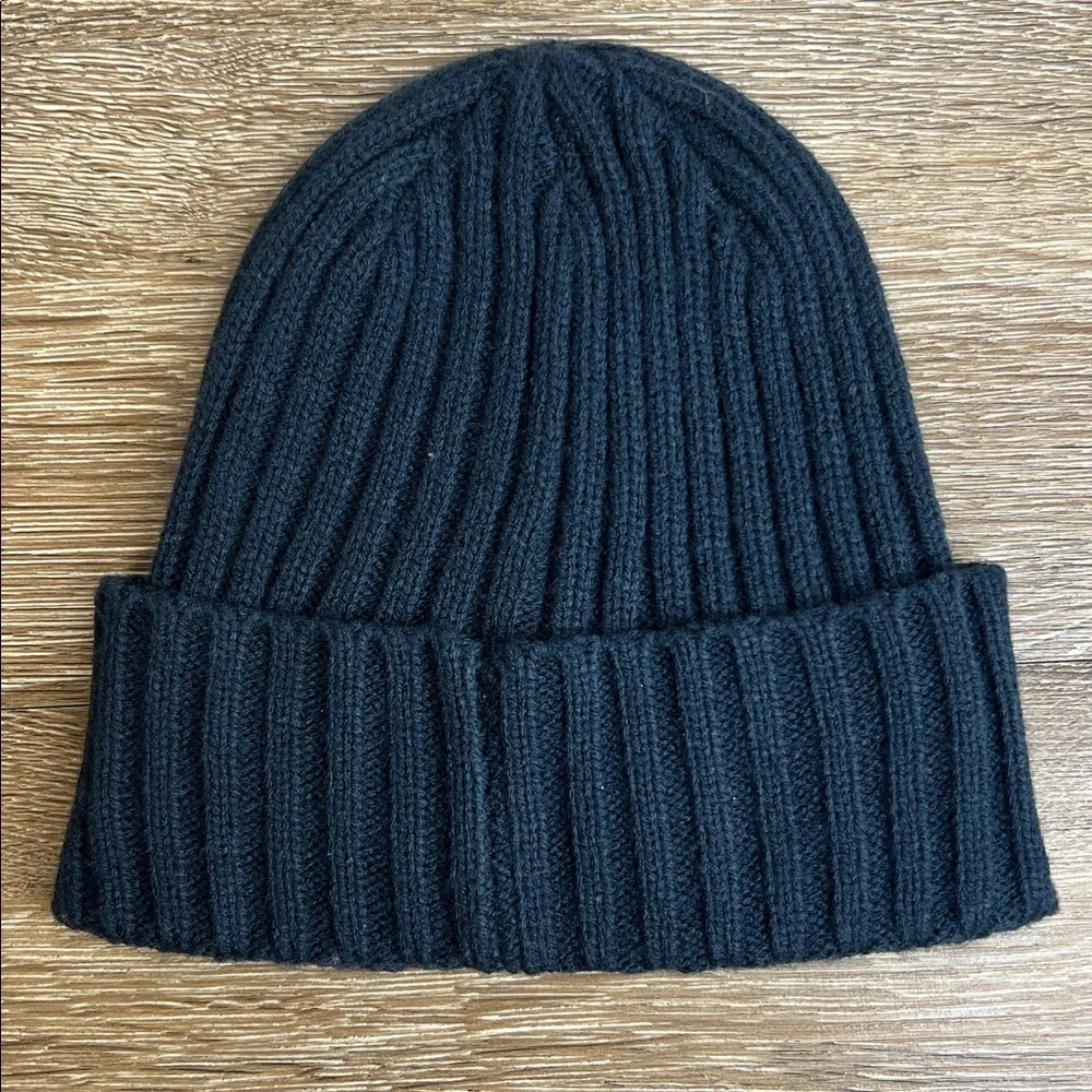 💙 Tommy Hilfiger Navy Blue Ribbed Knit Beanie | One Size